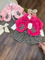 کد ۱۷۴۴ کت خز + بلوز + دامن چهارخونه مشکی وارداتی - Image 5