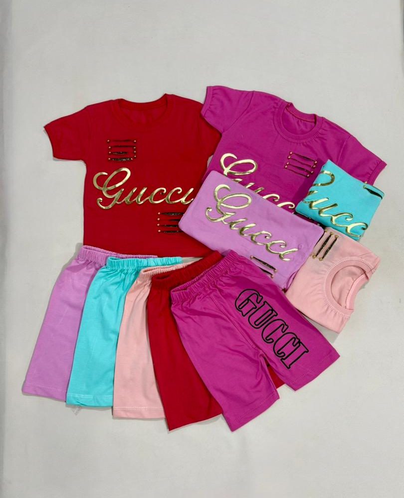 کد ۲۰۵۴ تیشرت شلوارک GUCCI
