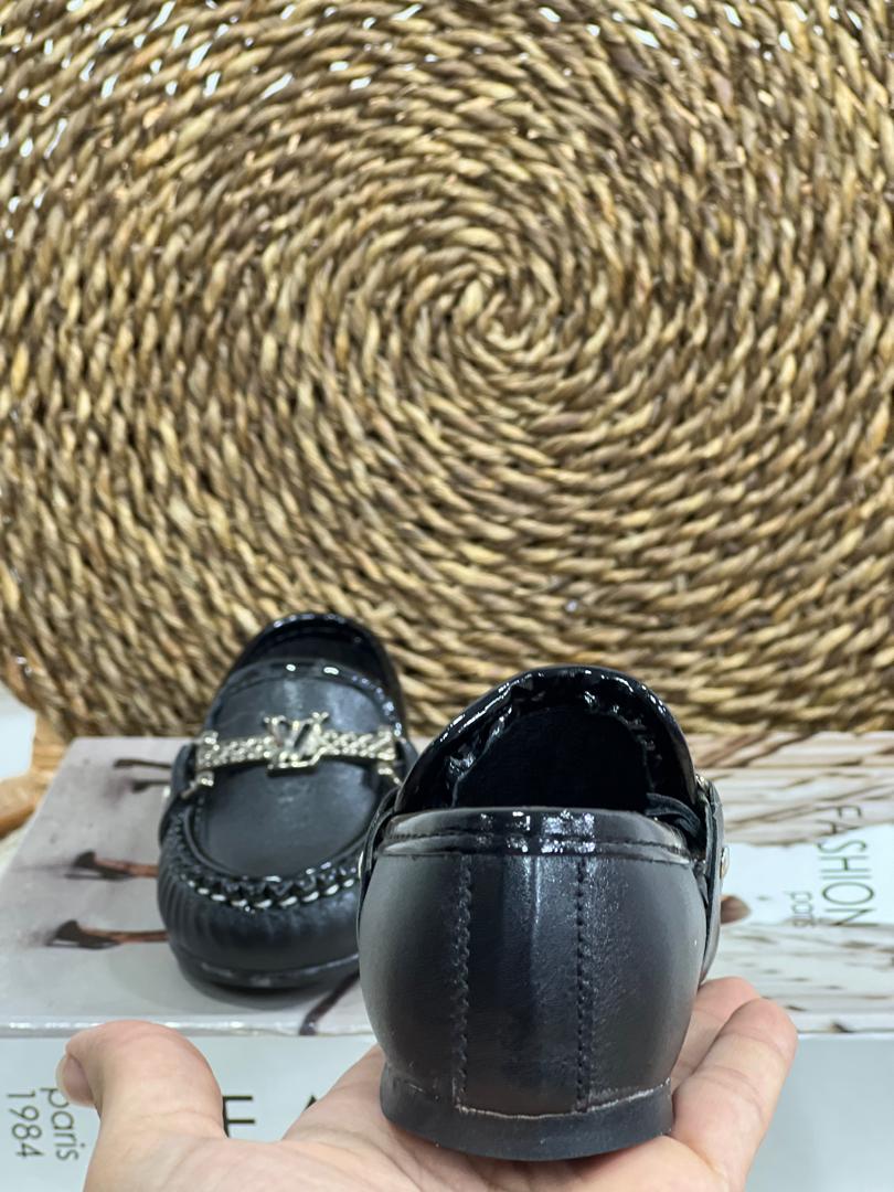 IMG-20251031-WA0053 کد ۲۸۱۲ کفش کالج مشکی - Image 5