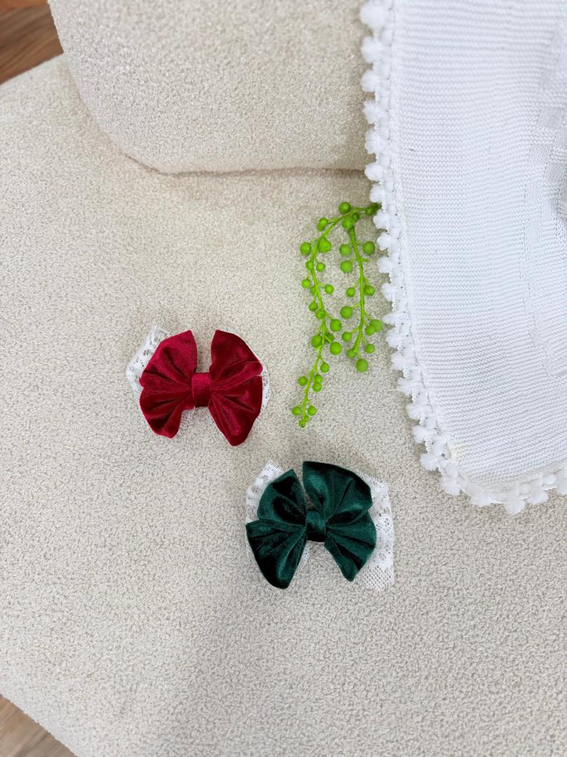 IMG-20251117-WA0046(1) کد ۲۸۹۶ گلسر مخمل گیپور دار جفتی(۲عددی) - Image 1