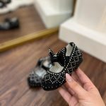 کد ۱۰۳۲ کفش مرواریدی مشکی