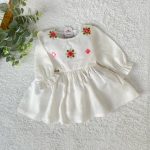 کد ۱۰۷۷ لینن سوزن دوزی طرح ریحان