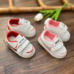 کد 1452/5 کفش سوتی سون (جغجغه ای)