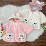 کد ۱۵۲۰ شنل آستین دار + کلاه وارداتی طرح خرگوش