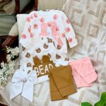 کد ۱۸۵۲ بلوز شلوار طرح رابیت گوشدار