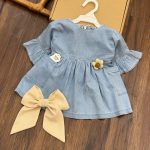 کد 2023 پیراهن طرح ساحل با گل روی لباس