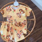 کد ۱۹۸۲ تیشرت شلوارک طرح شیر کوچولو