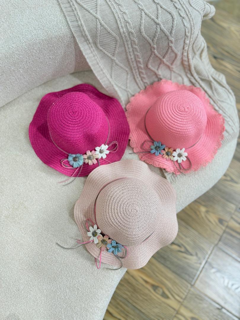 IMG-20250725-WA0024 کد ۲۳۶۹ کلاه کنفی گلدار - Image 1