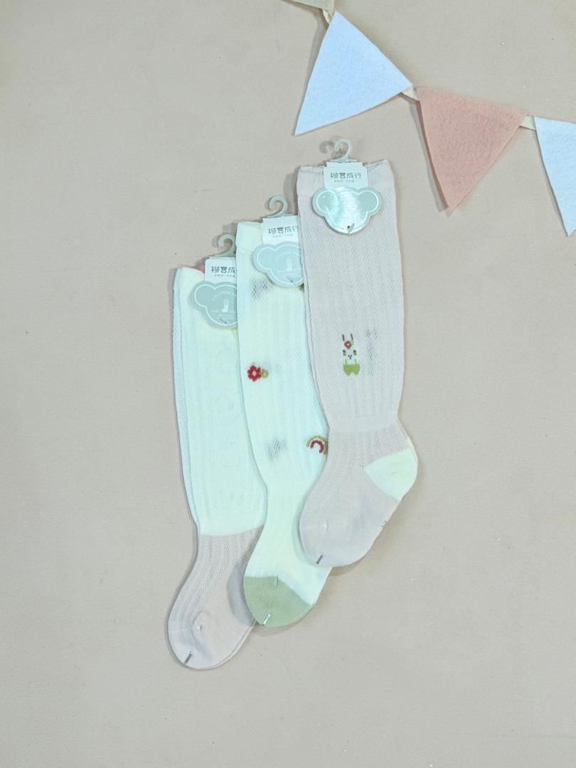 کد ۲۴۱۱ جوراب ساقدار وارداتی طرح چائو