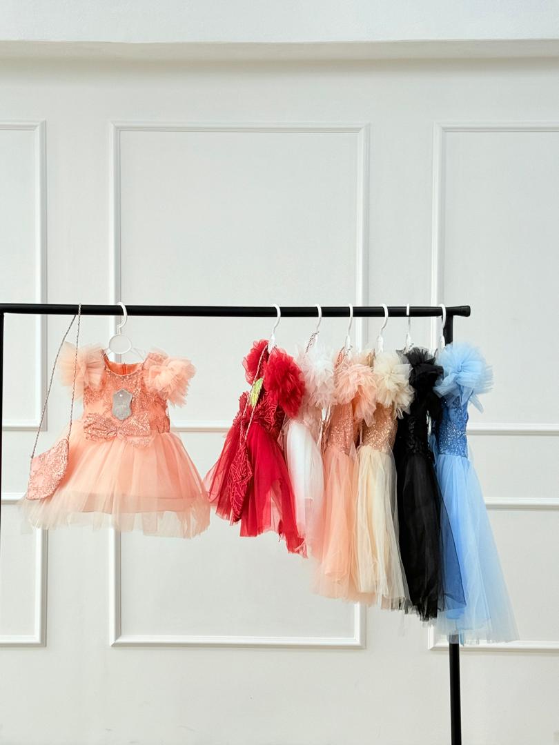 کد ۲۴۶۴ پیراهن تولدی عروس فرنگی