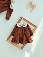 کد ۲۵۰۴ پیراهن یقه گلدوزی طرح دلوین