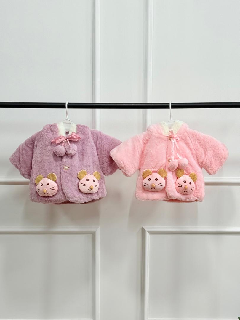 کد ۲۶۳۲ شنل آستر دار وارداتی طرح موش کوچولو