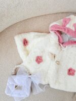 کد ۲۶۳۰ شنل آستردار وارداتی طرح گل جان - Image 3