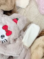 کد ۲۷۵۸ کلاه پمپی وارداتی اعلا طرح کیتی - Image 4