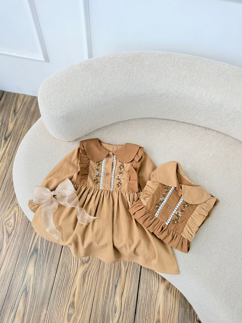 کد ۲۷۶۴ پیراهن گلدوزی طرح چهار فصل