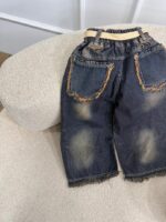 کد ۲۷۹۶ شلوار جین بگ طرح سرخ پوستی - Image 2