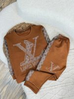 کد ۲۸۰۸ بلوز شلوار Lv زمستانی - Image 4