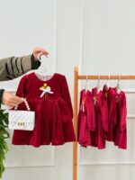 کد ۲۸۲۳ پیراهن مخمل کره ای جلوگلدوزی طرح گل