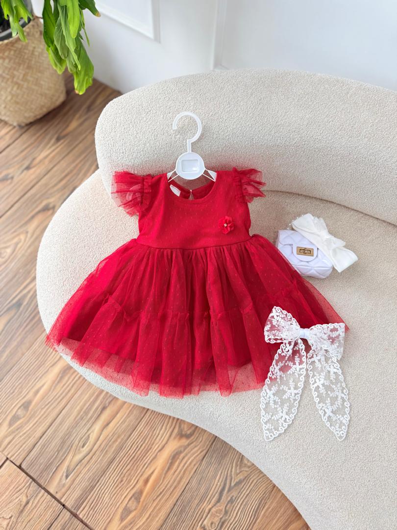 IMG-20251105-WA0050 کد ۲۸۳۵ پیراهن توری خالدار قرمز با گل برجسته روی سینه - Image 1