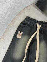 کد ۲۸۴۱ شلوار جین طرح خرگوش - Image 4