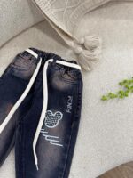 کد ۲۸۶۶ شلوار جین طرح FUN - Image 4