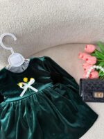 کد ۲۹۰۵ پیراهن مخمل سبز طرح زمرد - Image 4