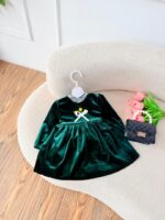 کد ۲۹۰۵ پیراهن مخمل سبز طرح زمرد