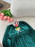 کد ۲۹۰۵ پیراهن مخمل سبز طرح زمرد - Image 2