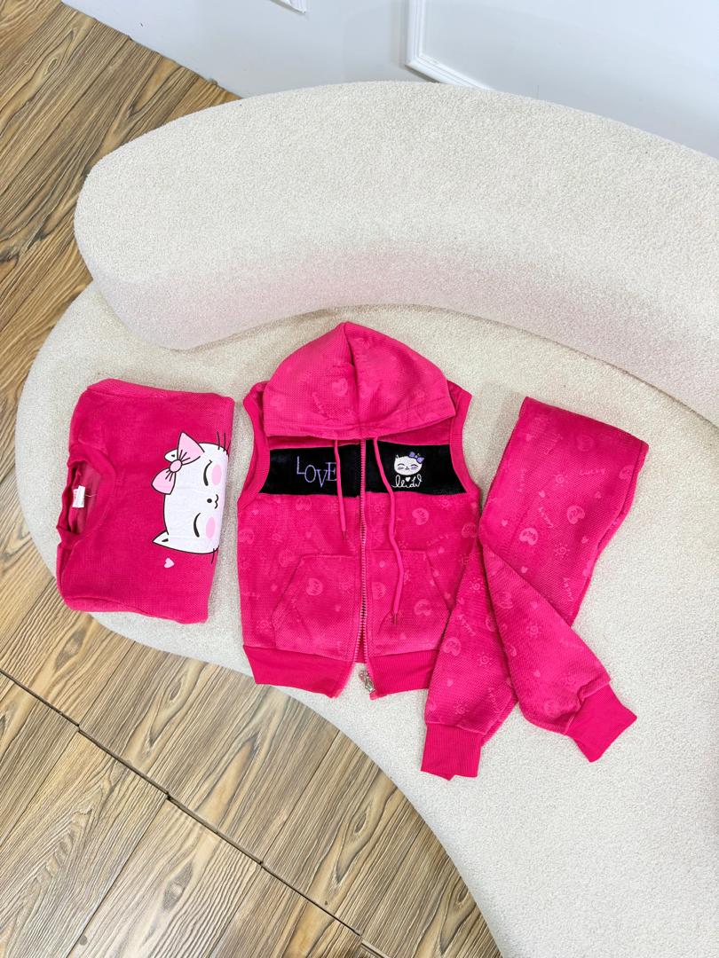 کد ۲۸۶۶ ست سه تیکه دورس و وست و شلوار وارداتی گربه