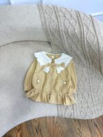 کد ۲۹۳۰ سویشرت وارداتی طرح یقه بافت قشنگ - Image 4