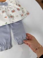 کد ۳۰۰۴ بلوز شلوار گل زمینه سفید +هدست - Image 4