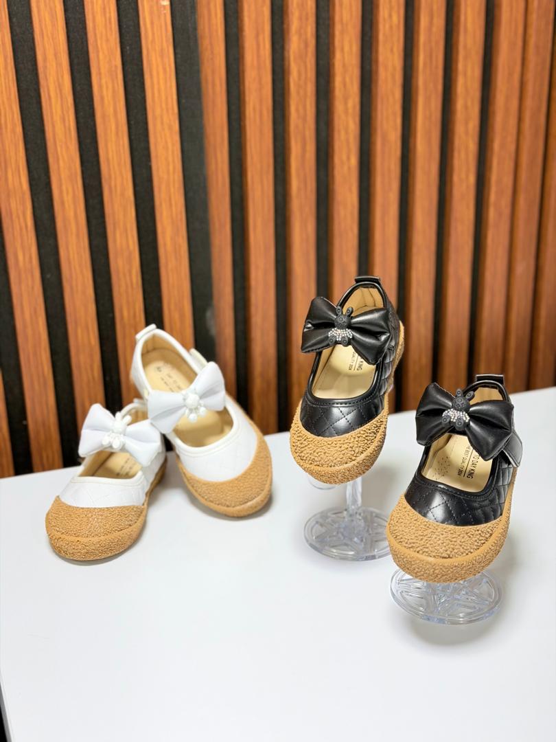 IMG-20260102-WA0040 کد 3041 کفش مجلسی خرگوش نگین دار - Image 1