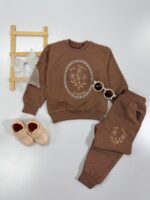 کد ۳۰۹۵ بلوز شلوار نگین دار طرح Flalvort - Image 3