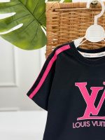 کد ۳۵۴۱ تک تیشرت مشکی LV - Image 3