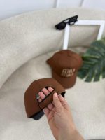 کد 3777 کلاه طرح miu miu - Image 4