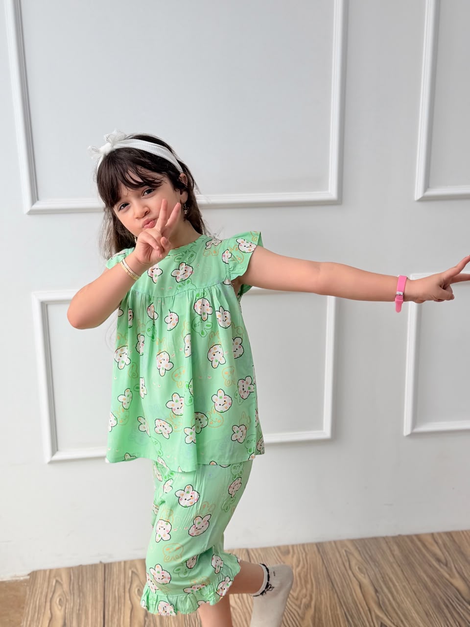کد ۳۸۴۴ بلوز شلوارک نخی طرح خرس سبز