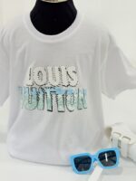 کد 4073 تک تیشرت سفید طرح LOUIS - Image 3