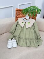 کد ۴۲۴۷ پیراهن یقه گلدوزی لینن سبز طرح ناریسان
