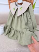 کد ۴۲۴۷ پیراهن یقه گلدوزی لینن سبز طرح ناریسان - Image 2